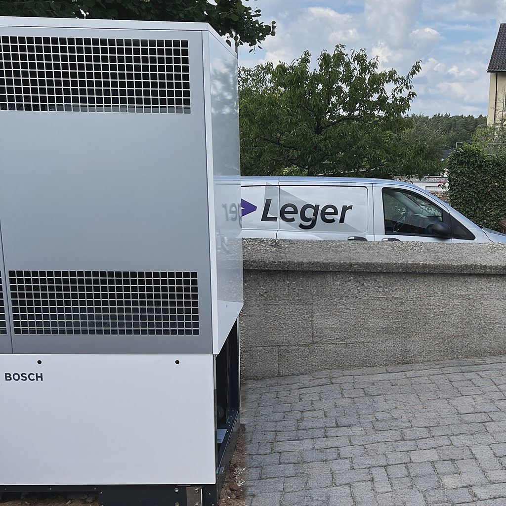 Mehrfamilienhaus mit Wärmepumpe und PV